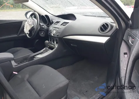 2011 Mazda Mazda3 I Touring z USA, uszkodzony, nr VIN JM1BL1VF2B1375632